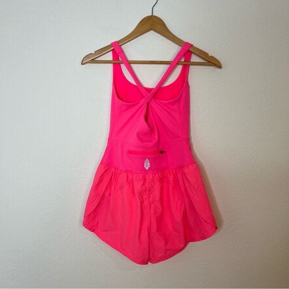 NWOT Free People Movement Righteous Runsie Romper Cutout Athletic Size XS - Picture 8 of 15
